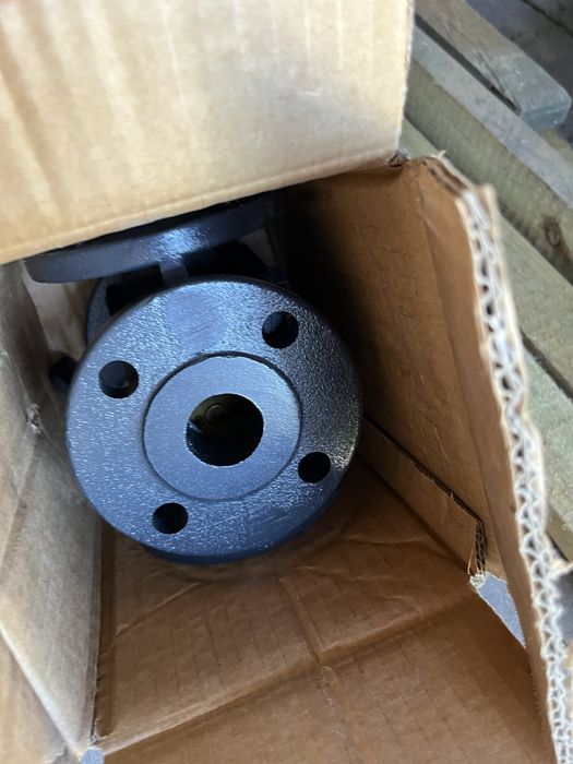 Zawór ESBE żeliwny kołnierz. 4F DN32