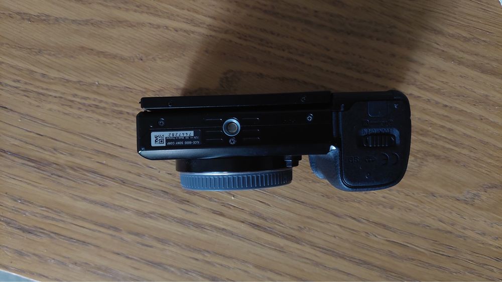 Sony a6000(body) +  bateria i ladowarka