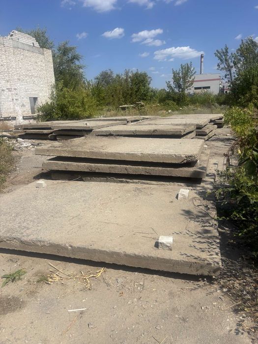 Плити дорожні  гладкі (без насічки) р.3х2х0,14м.