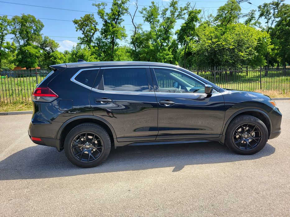 Продам Nissan Rouge