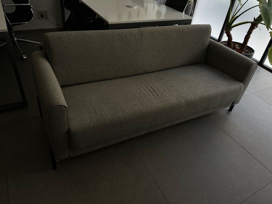 Ikea SALTMYRAN Sofá 3 lugares Öreryd bege acinzentado