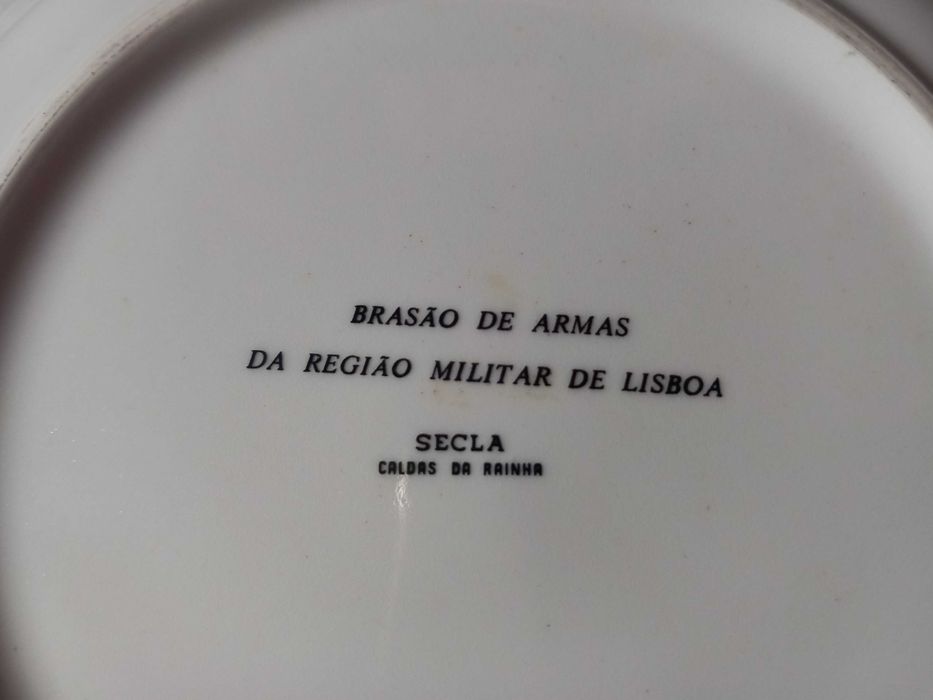 Militaria - Pratos brasão de armas fabrico da extinta fábrica Secla