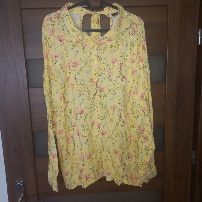 Żółta bluzka w kwiatki rozm 46/48/50