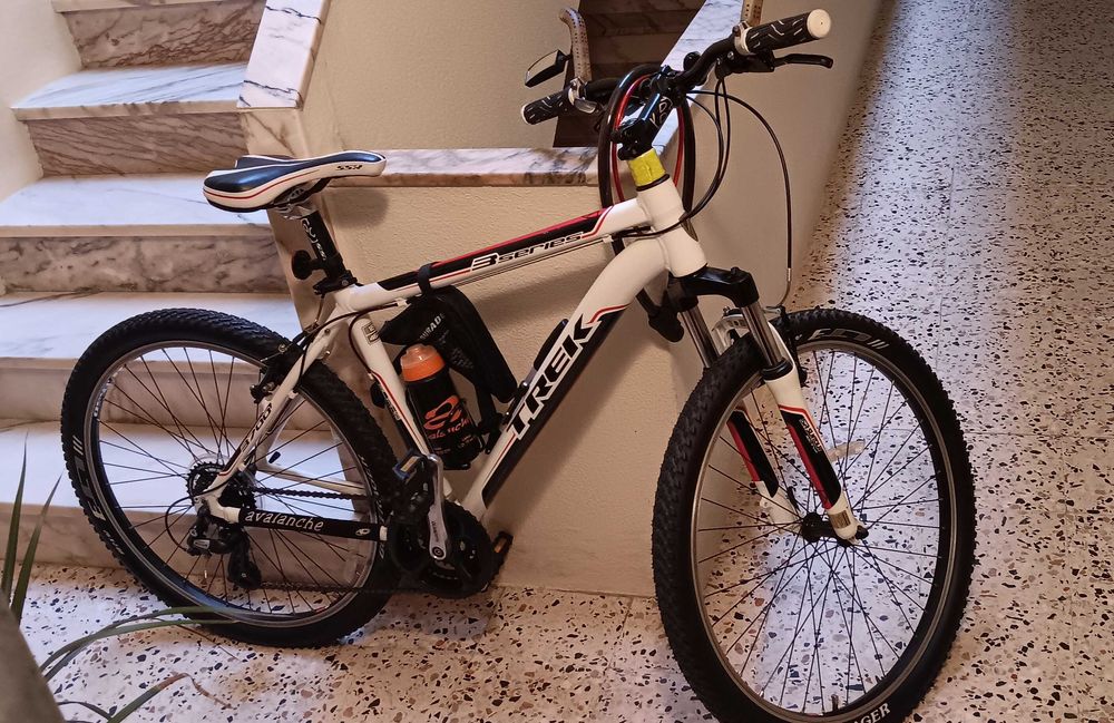 Bicicleta TREK NOVA