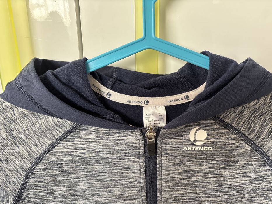 Bluza Decathlon r. 125-132 (8 lat)