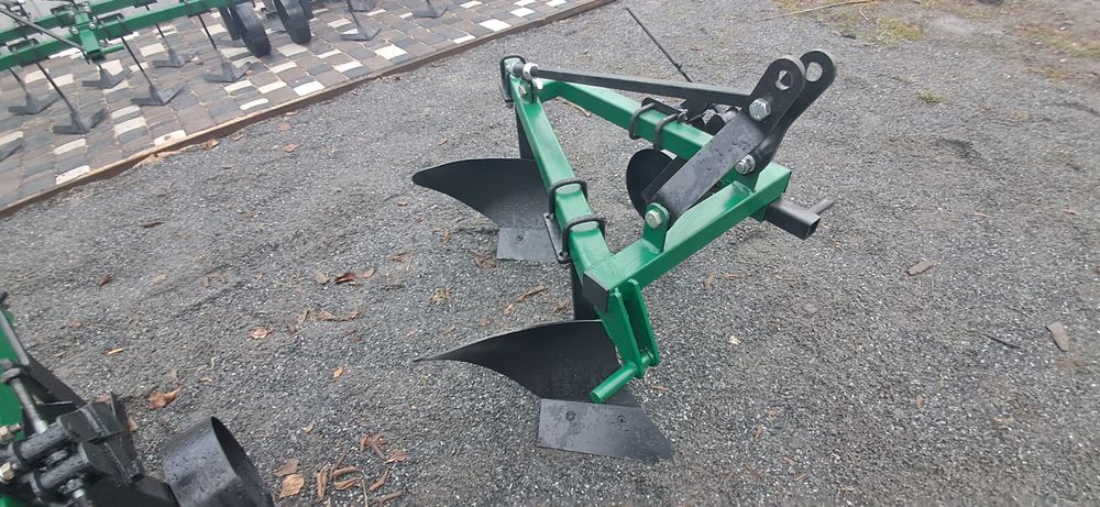 Продам плуг 2*20 для мінітракторів