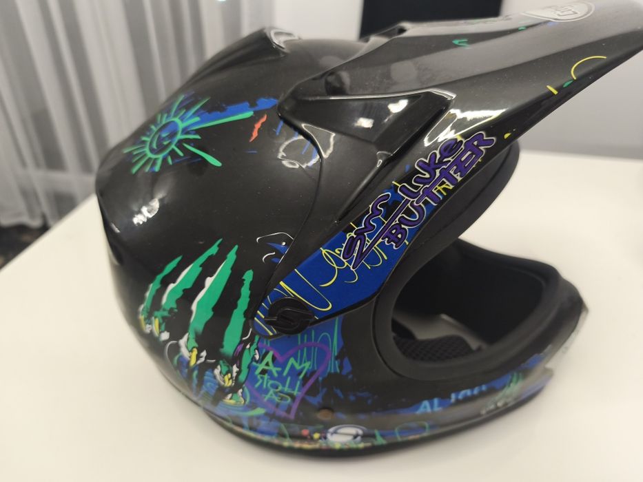 Sprzedam kask crossowy  stan b.dobry