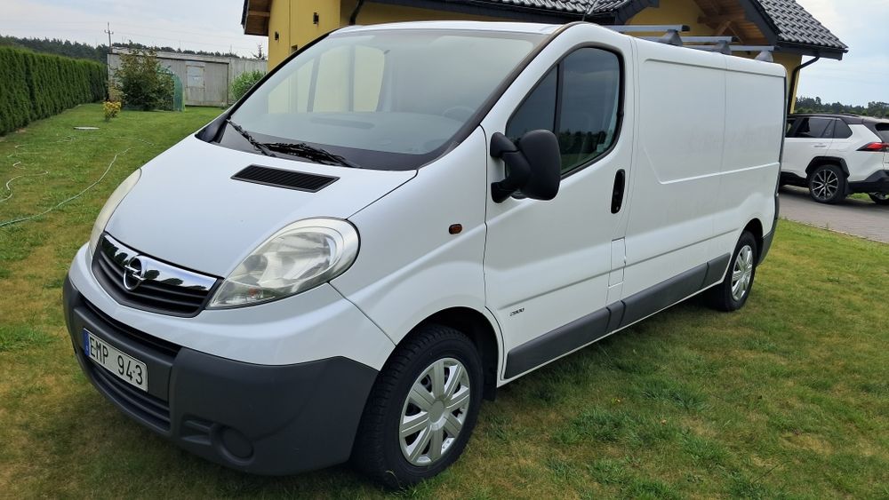 Sprzedam samochód dostawczy Opel vivaro Long 2,0 cdti
