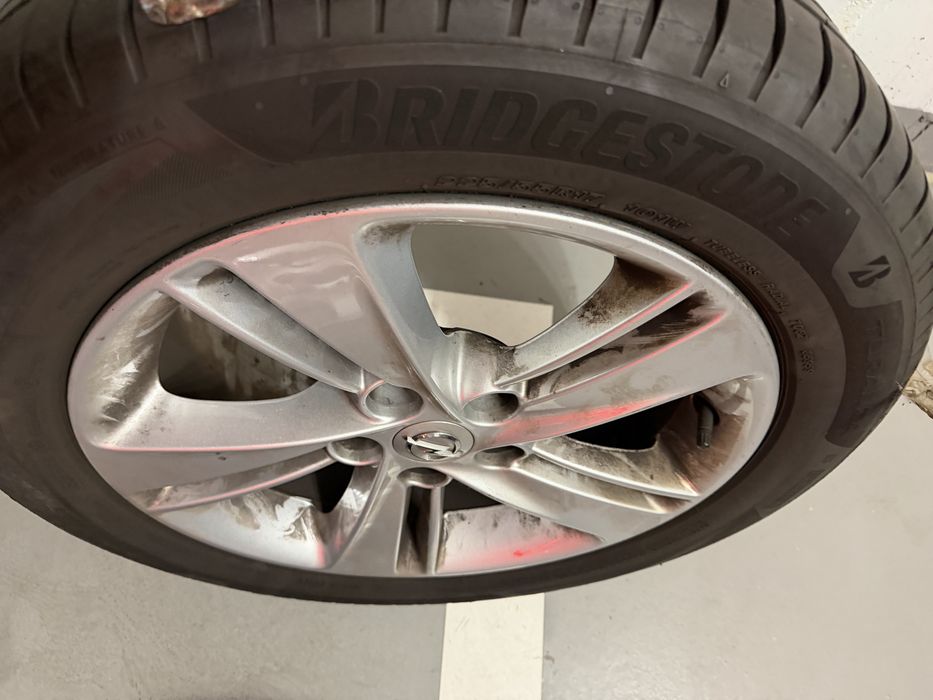 Oryginalne Felgi  Opel insignia z oponami brigestone 225/55R17