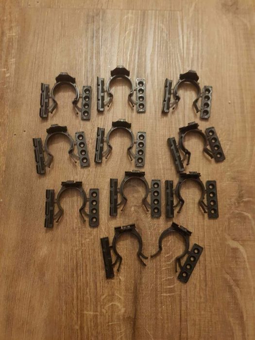 Nóżki meblowe 10cm, uchwyty do cokołu
