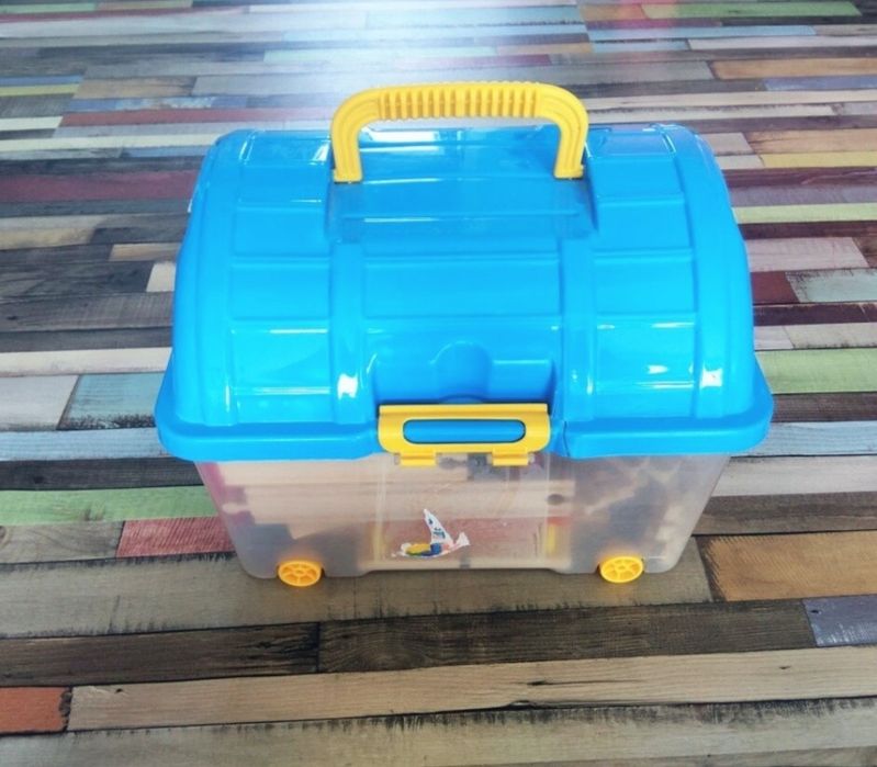 Drewniane tory Ikea gratis pudełko na kółkach