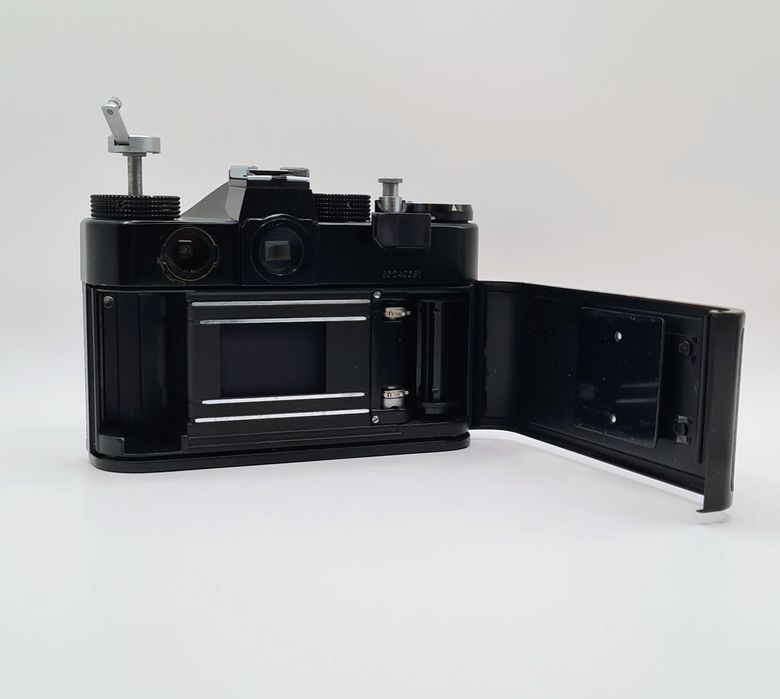 Zenit 12XP body – sprawny, bardzo ładny stan + etui