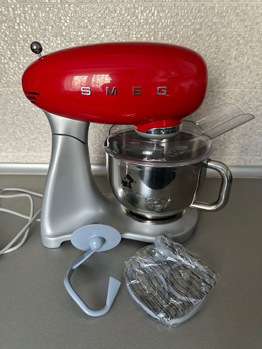 Планетарний міксер SMEG червоний
