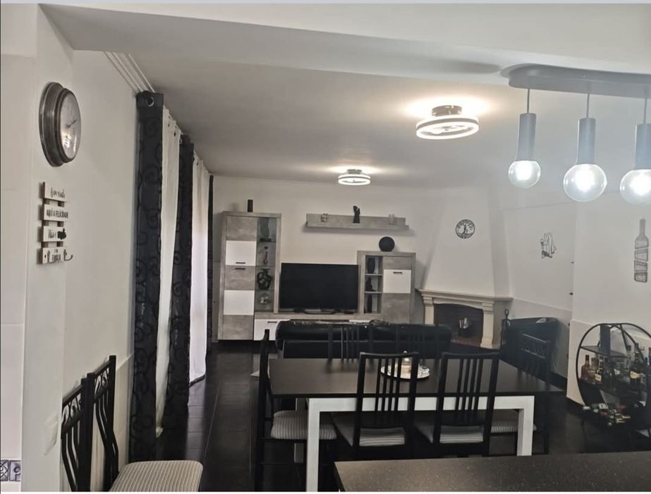 Apartamento t2 remodelado, na  avenida da liberdade, Baixa da Banheira