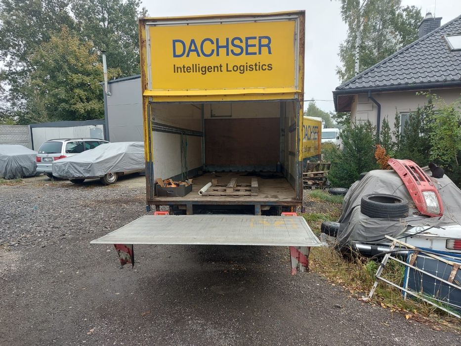 Zabudowa kontener magazyn garaż winda