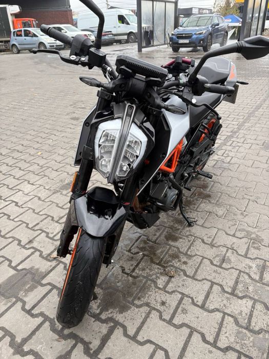 KTM Duke 390 (2021)