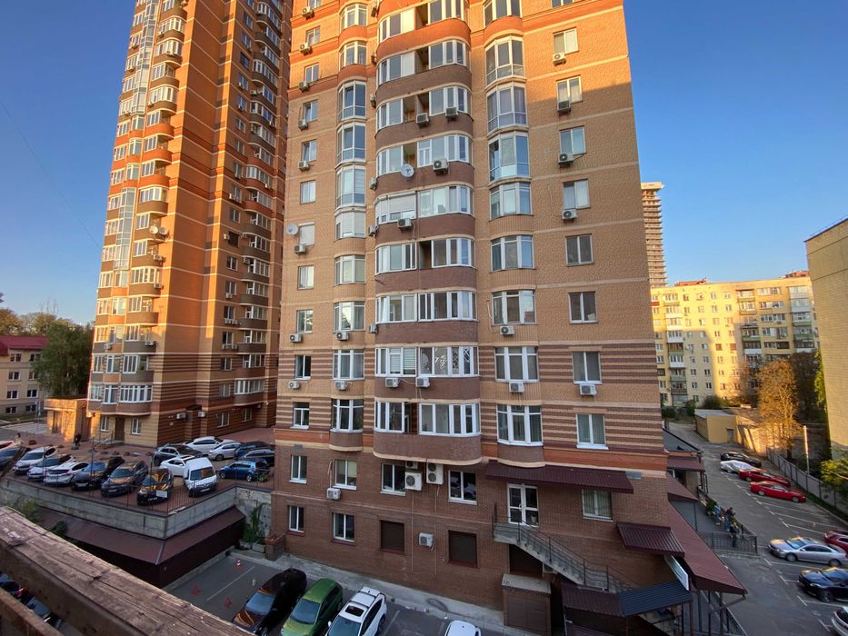 Лабораторний провулок 4 Здам Міні - Двушку Перша сдача