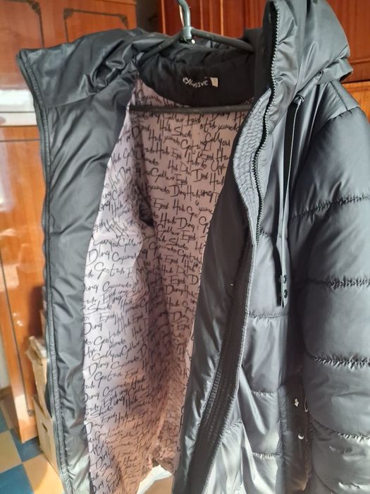 Продается  курточка тёплая.