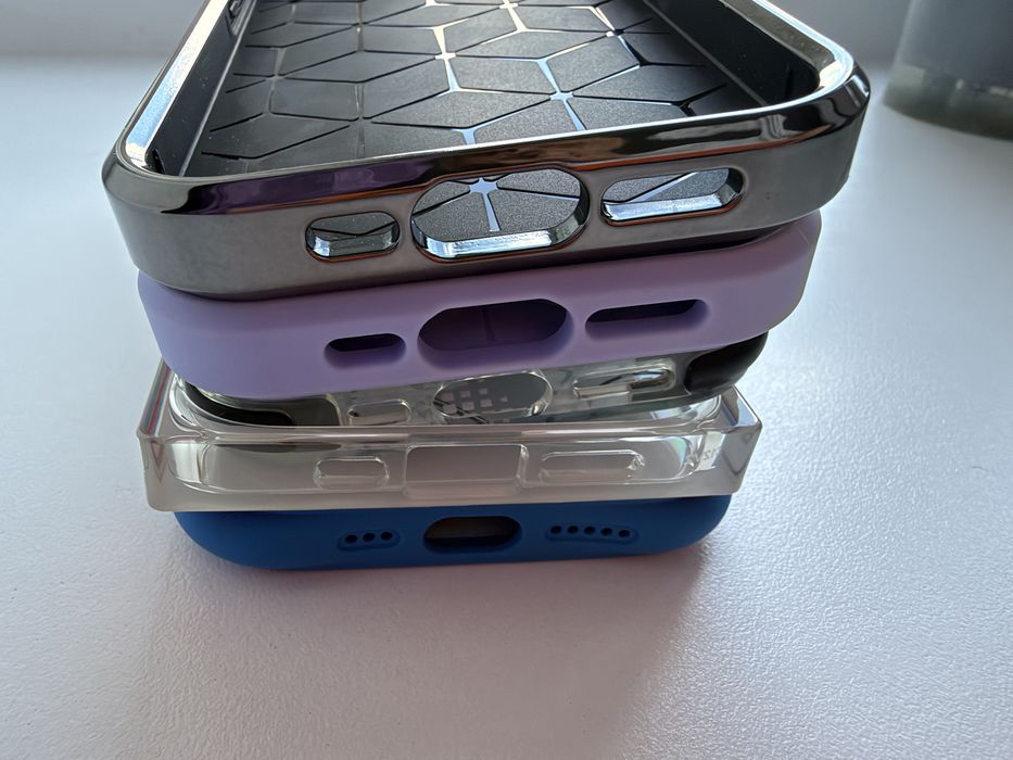 Чохли на Apple iPhone 15 Pro