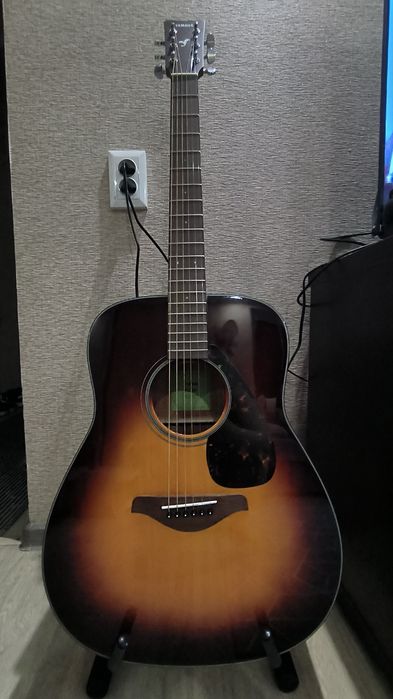 Акустична гітара YAMAHA FG800 (Brown Sunburst)