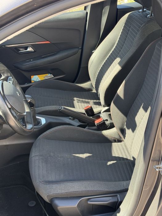 Peugeot 208 - 1.2 Puretech 75