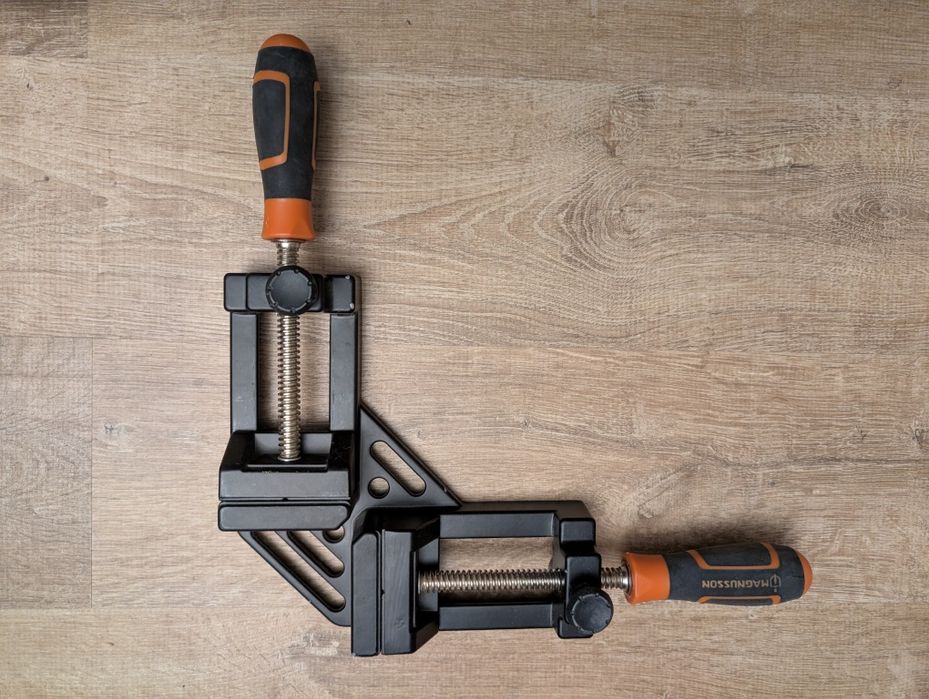 Ścisk kątowy Magnusson