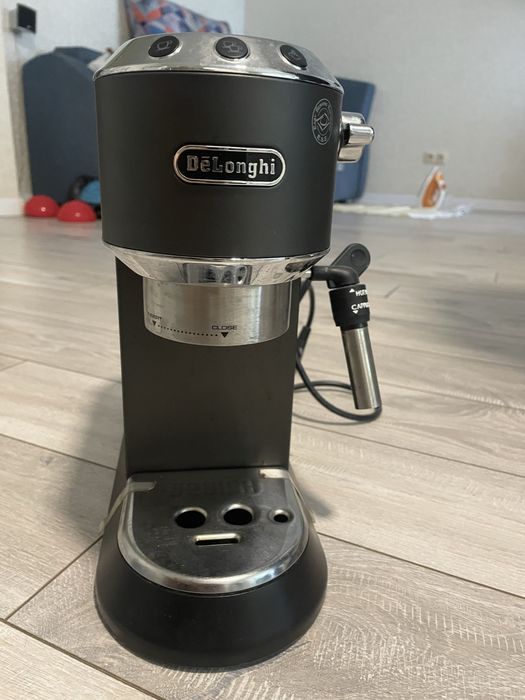 Кавомашина Delonghi