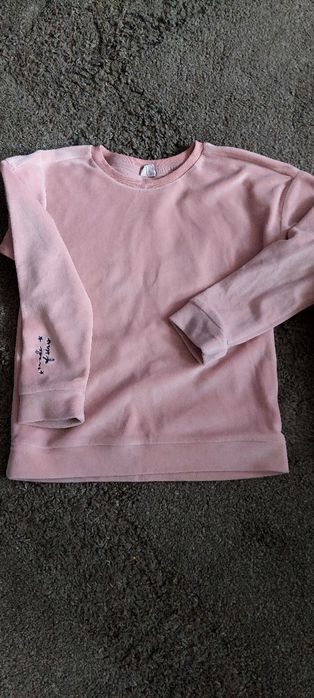 Bluzy rozm 134,140 z weluru