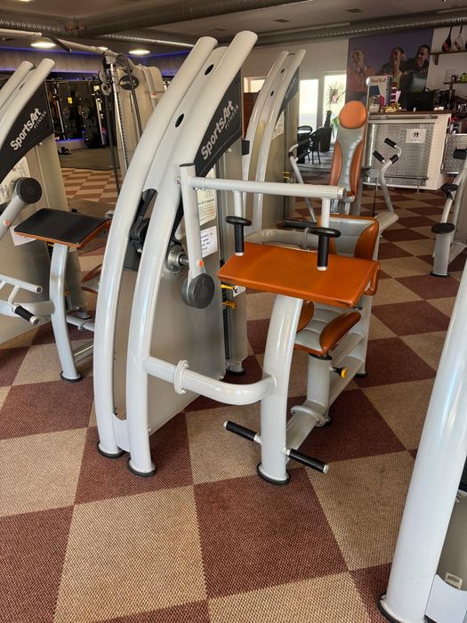 Maszyny fitness Sports Art zestaw 19 sztuk  maszyn siłowych