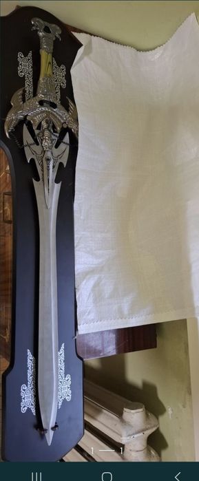 Меч на подарок..