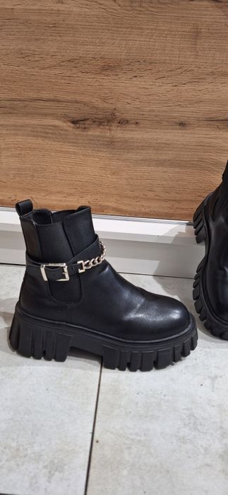 Czarne workery botki lekkie r 37 ozdoba łańcuszek