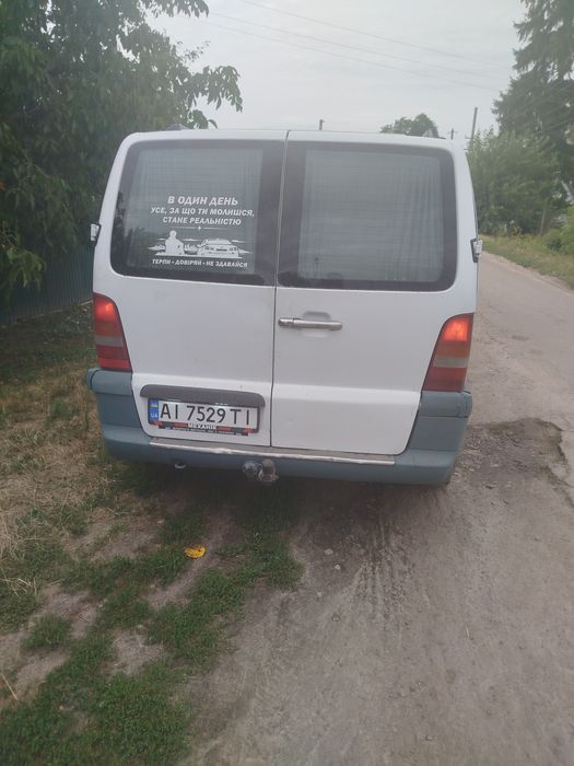 Мерседес Вито на повном ходу