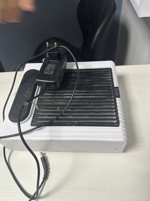 Витяжка для манікюру