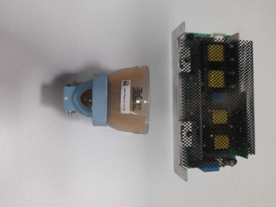 Ignitor Balastro eletronico Philips PTD 20R H470/02 com lampada 20R