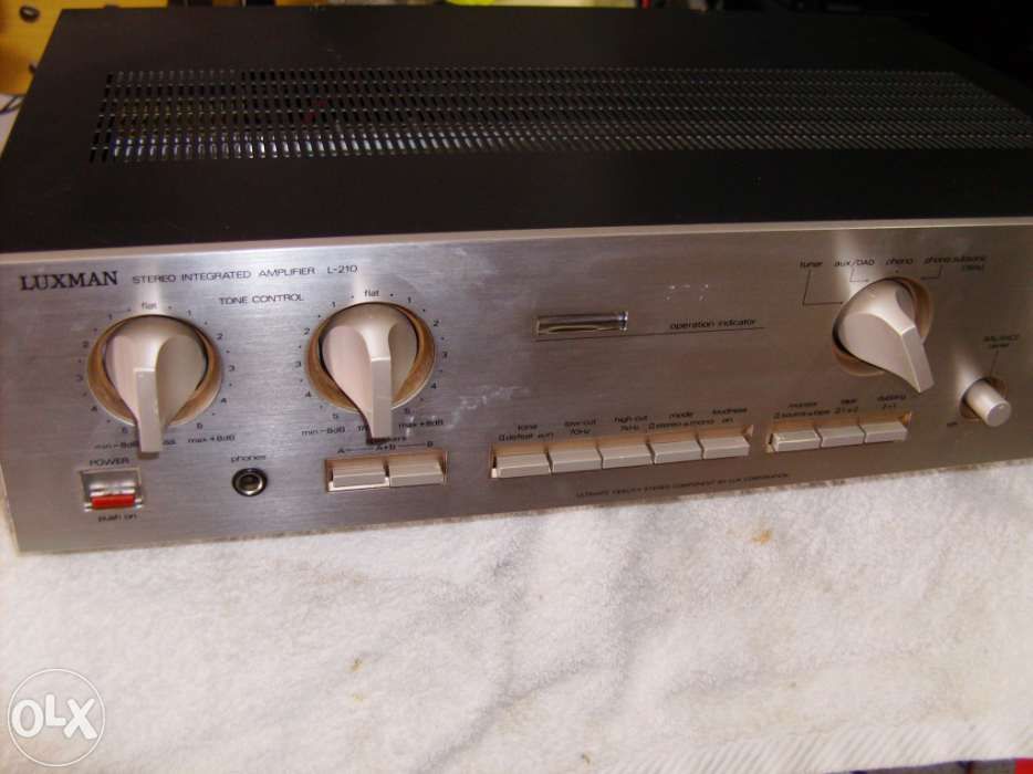 Amplificador Luxman L-210