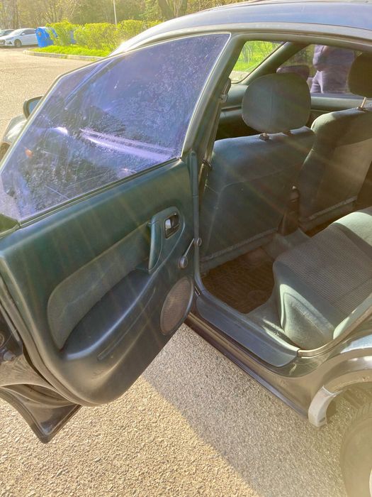 Mazda 323 1997 продаж