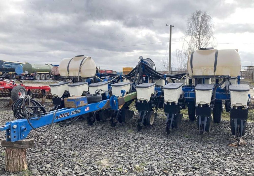 Сівалка точного висіву пневматична Kinze 3000 TWIN