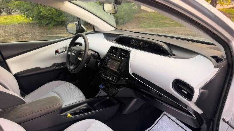2016 Toyota Prius Two