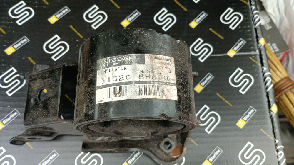 Подушка двигуна Nissan xtrail t30