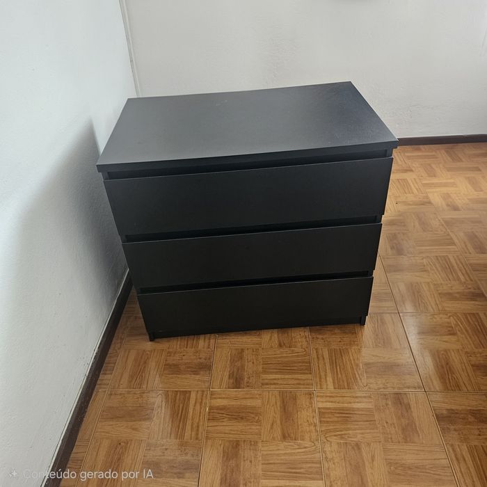 Cómoda de guardar roupa