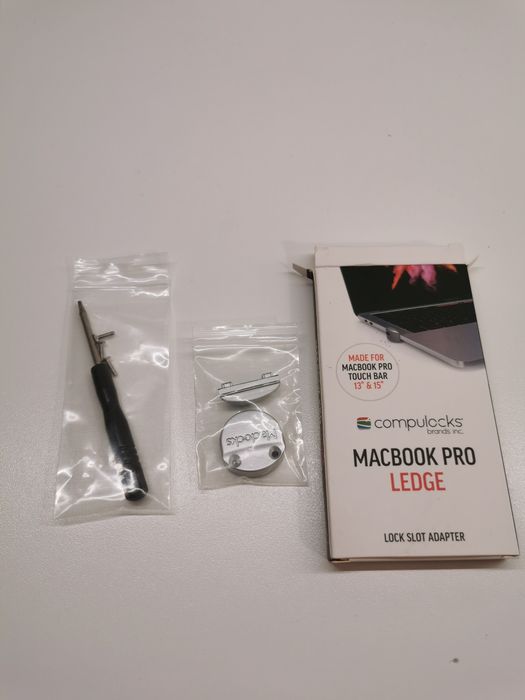 Compulocks macbook pro ledge - przejściówka