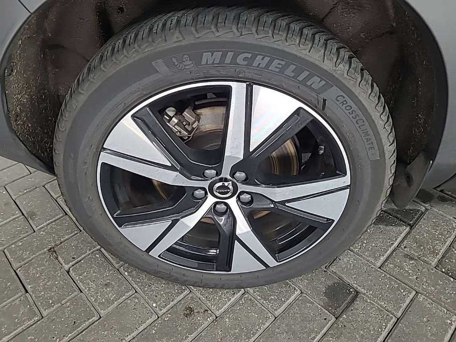 Volvo 40 409 cv 79 kWH  TWIN MOTOR 410 CV IVA DEDUTÍVEL 100% Eletrico