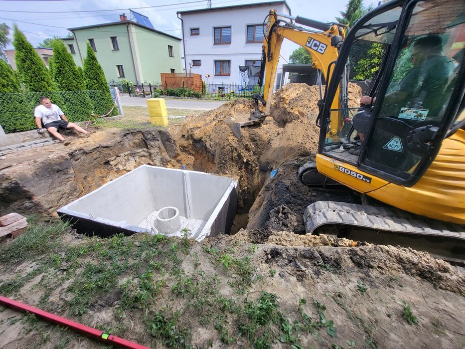 Montaż zbiorników betonowych na nieczystości, deszczówkę