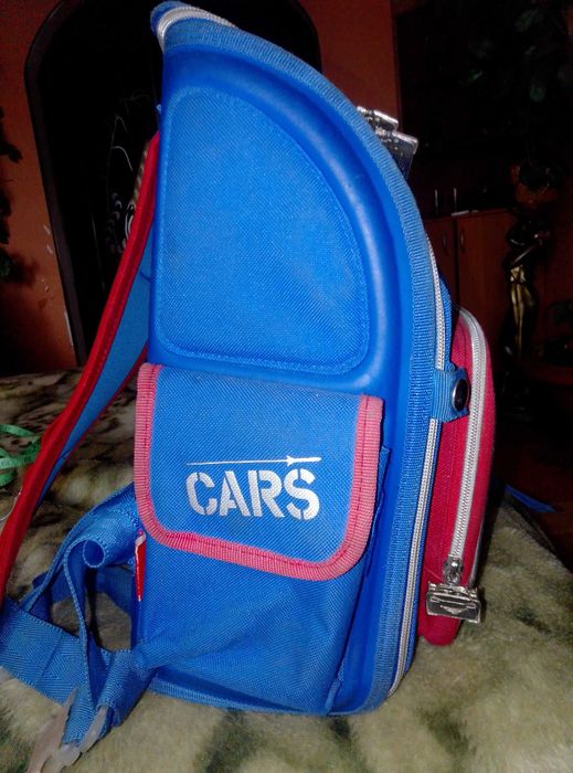 Рюкзак школьный для мальчика.