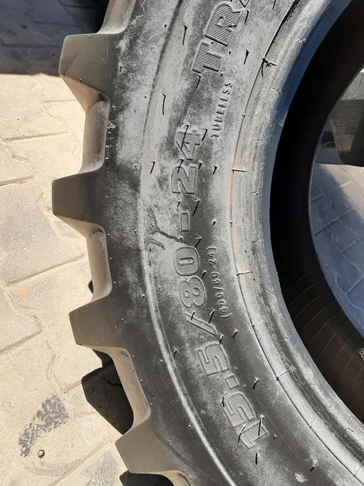 Opona używana 15.5/80-24 ; 405/80-24 ; 405/80R24 MITAS 700zł W4521