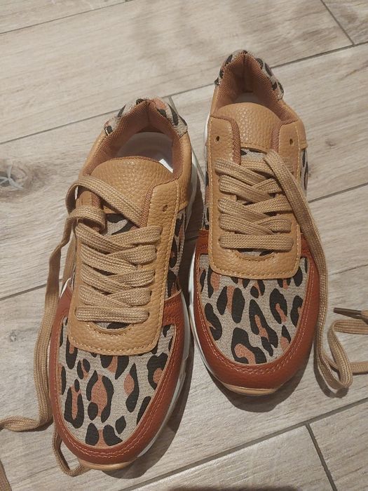 Sneakersy buty damskie panterka 37 nowe