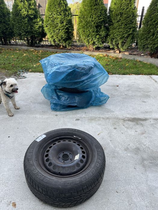 Koła opony zimowe i felgi stalowe 215/65 R16