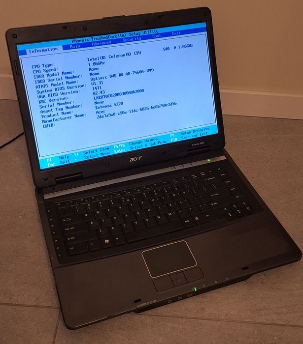 Zestaw laptopów 2 szt.  Acer, Asus