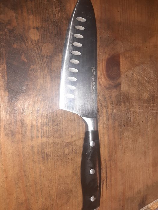 Faca Santoku sabatier integra x45 cr mo v15