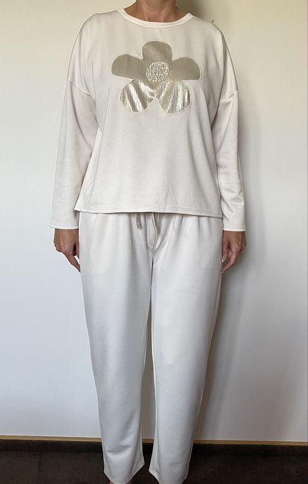 Komplet dresowy w kolorze beżu, materiał „masełko”, r. uniwersalny